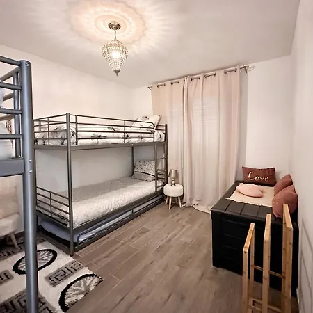 Avec Balcon à Freneuse - 54 M² Apartamento *