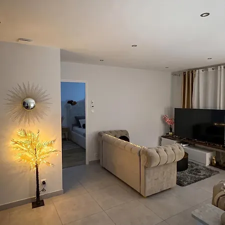 Apartamento Avec Balcon à Freneuse - 54 M² Freneuse (Yvelines)