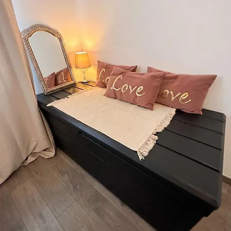 Apartamento Avec Balcon à Freneuse - 54 M² Freneuse (Yvelines)